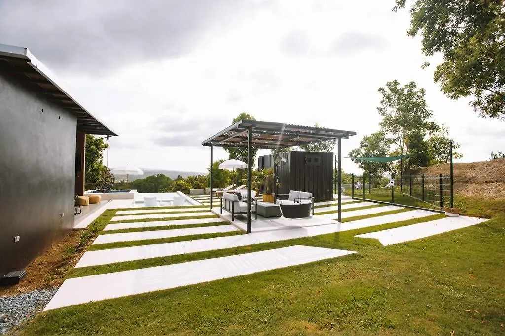 Villa Hacienda Florecer - Shipping Containers With Private Pool Moca Puerto Rico